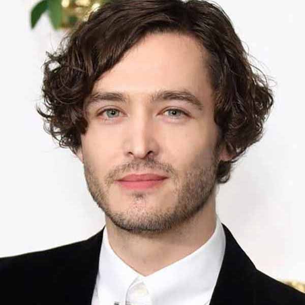 Alexander Vlahos