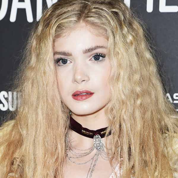 Elena Kampouris