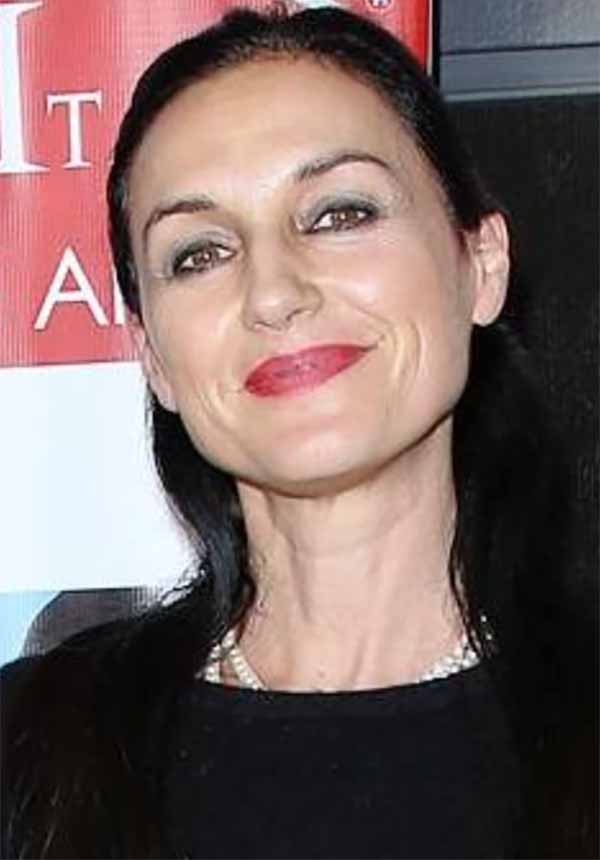 Lisa Zane