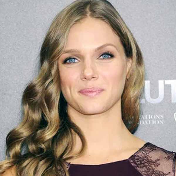 Tracy Spiridakos